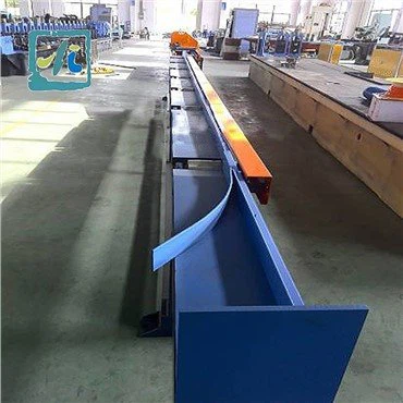 ناقل طاحونة أنبوبية